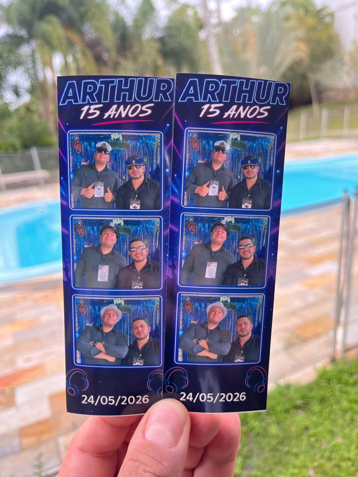 Tiras de fotos impressas com moldura personalizada
